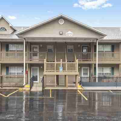 BEAUTIFUL FULLY REMODELED WALK-IN 1 BEDROOM CONDO WITH FULL KITCHEN Hotel Exterior