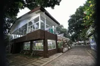 盧爾傑塔普雷斯花園套房飯店 - 3 星級