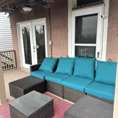 Pittsburgh city views close to all, cozy & bright 1BR - King + Dedicated Office