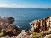 Sea view. Luxury residence in a flowered park. 3 STARS - 2 étoiles