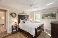 Newly renovated, convenient to area attractions yet very serene - Homestays