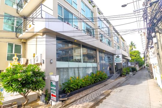 娜娜老闆套房飯店