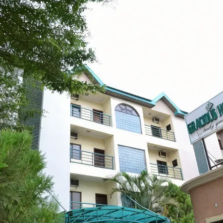 Gracious Hotel