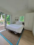 Hamptons Waterview Custom Home with Designer Finishes - 3 tähden