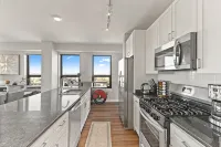 "Hope of Evanston" 180°view, 2BDR +2Bath Urban luxury - 4 stjerner