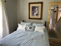 Cozy farmhouse family friendly with fire pit and grill, within hour to Keeneland - Wifi