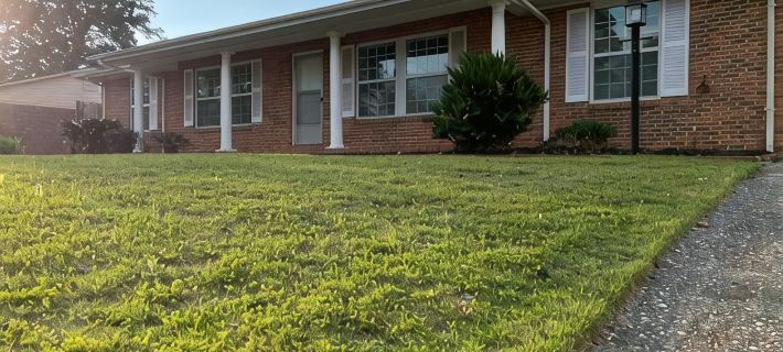 5 Bedroom Expansive Haven with Hot tub, Pool Table, Arcade & Outside Playset Hotels in Columbus