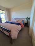 The Flagstaff Clayton Bay - relaxing getaway with water views. Sleeps up to 7 - 3-Star