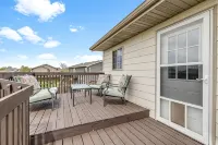 Close to Airport! Newly updated home! Great neighborhood! - 3-Star