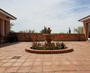Foothills Ranch House in Casas Adobes, 8 ac estate with Pool, Tennis, Pickleball - 무료 와이파이
