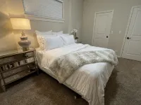 Cheerful 2 Bedroom Home in Eugene - بوتيك