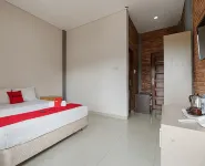 RedDoorz Plus @ Hotel Negeri Baru Lodaya Puncak - servizio colazione