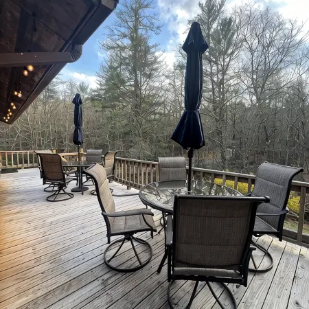 Peak Creek Cabin in Laurel Springs