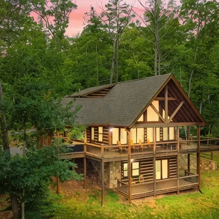 Aska Adventure Area, Mountain Views, Outdoor Fireplace