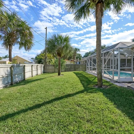 Private Pool Oasis-Close to Beaches!