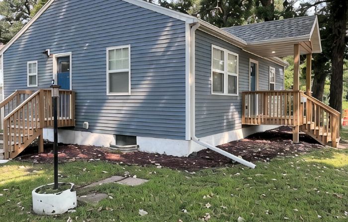 Remodeled home close to lake and walking trails