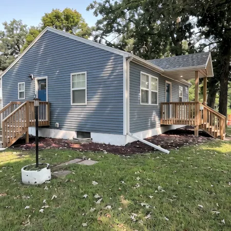 Remodeled home close to lake and walking trails