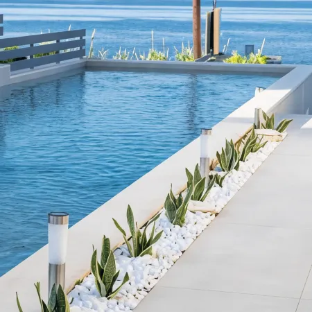 Theros Suites