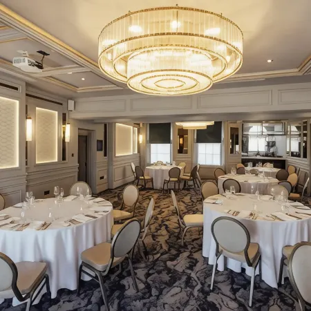 Dover Marina Hotel & Spa, Tapestry Collection by Hilton