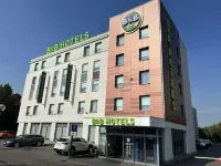 B&B HOTEL Warszawa-Okęcie Hotels near Okecie