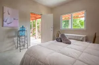 Studio: fast internet, kitchenette, walk to beach - 3-Star