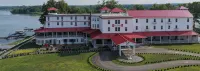Walking distance to beach area of Conneaut lake- 4 beds-Dog Friendly- NO Smoking - Country Houses