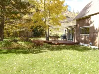 Enjoy some R & R at this historic cottage in the best neighborhood in town! - 3-Star