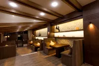 Crystal Hotel & Spa - Baarit