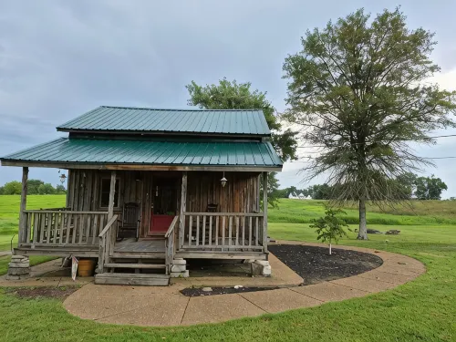 Cozy Cabin Near Nashville, TN ~ Surrounded by Beautiful Farmland with Lots to do - 3つ星