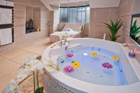 Windermere Boutique Hotel Spa Suites & Hot Tubs - 4-Star
