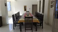 The Mandarin Inn - فطور