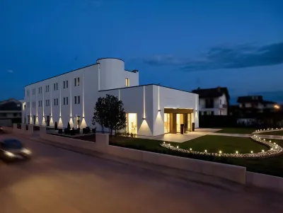 Hotel Napoleon Các khách sạn gần Museo del Giocattolo