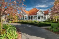 Anglesea House Inn