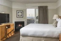 Looking Glass Inn Hotels in Lincoln City