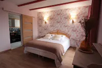 Le Manoir de Kérofil Hotels in Sizun