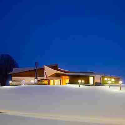 Grund Resort Golf and Ski Hotel Exterior