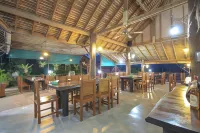Loy Chalet Resort - Parking