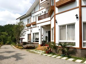 Nunu Haus Guest House