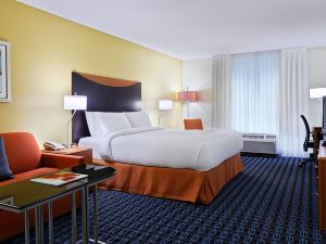 Fairfield Inn & Suites Charlotte Arrowood