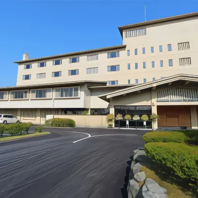 LiVEMAX RESORT KAGAYAMASHIRO Отели рядом с достопримечательностью «Станция Kaga Onsen»