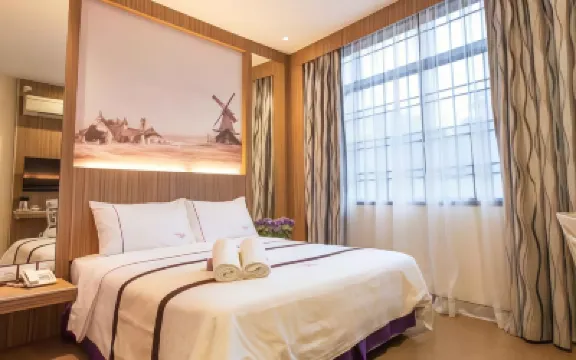 Lavender Inn Nusa Bestari Hotels in 