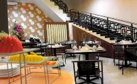 Mel's Inn Manado Hotels in Mapanget