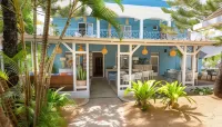 Bleu de Toi Boutique Hotel Hotel dekat Mont Choisy Beach