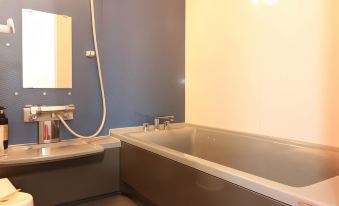 BK Hotel & Weekly - Housity