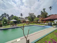 Villa Batu Tua Puncak Mitra RedDoorz Hotels in Sukagalih