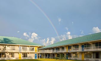 Days Inn by Wyndham Fort Pierce Midtown