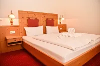 Aparthotel Sonnenburg Hotel dekat Modellbahnzentrum
