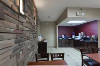 Travelodge by Wyndham Romulus Detroit Airport - 2-Star
