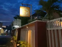 Isa Homestay Kudus Mitra Reddoorz 마용 호텔