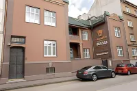 Apart Hotel Golden Apartments Hotels near Steel Arena